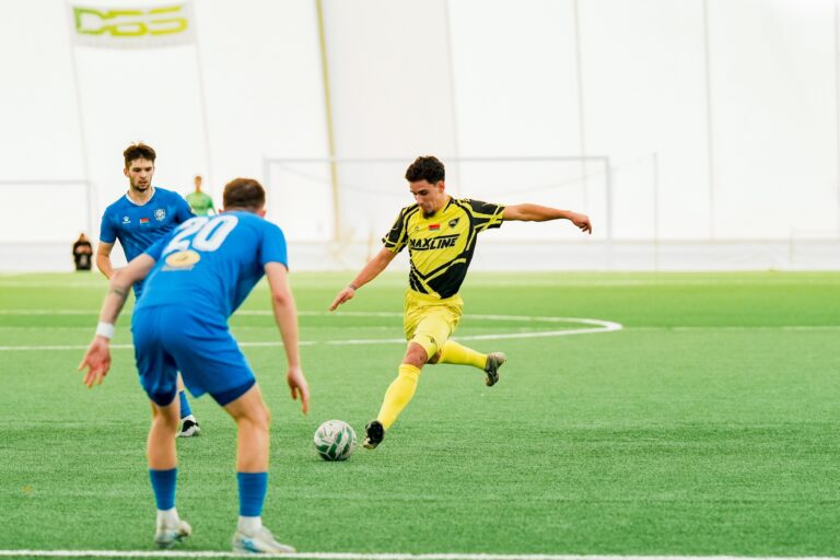 ВЕЛИКОЛЕПНАЯ СЕМЁРКА