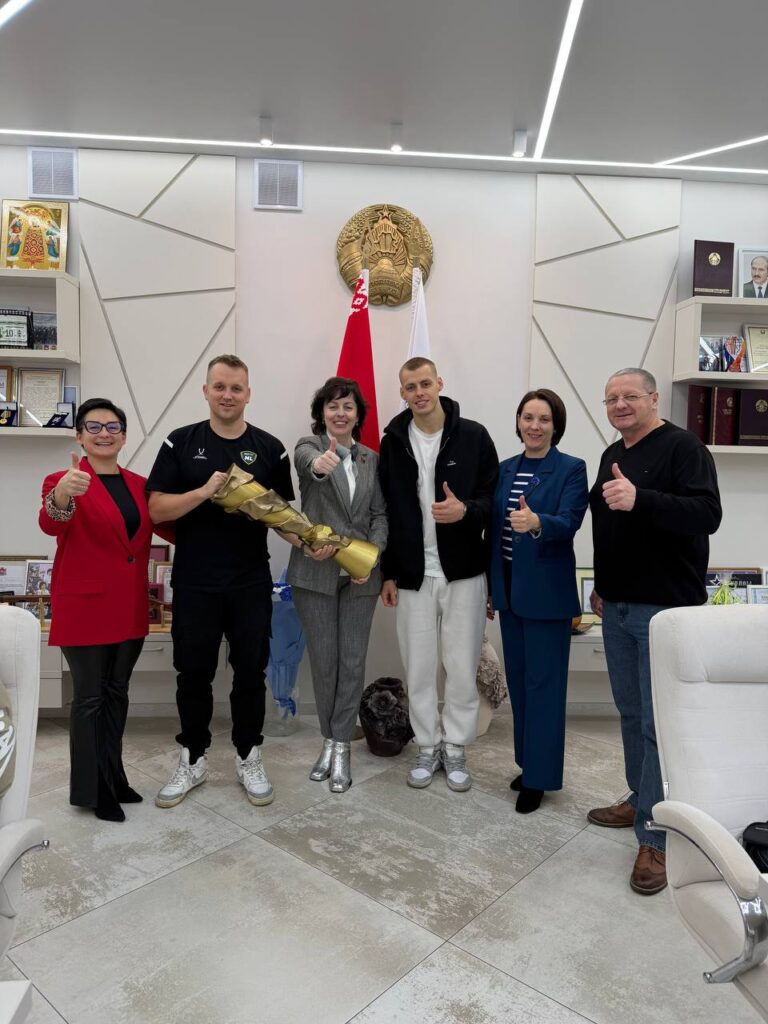 ТРОФЕЙ В АЛЬМА-МАТЕР